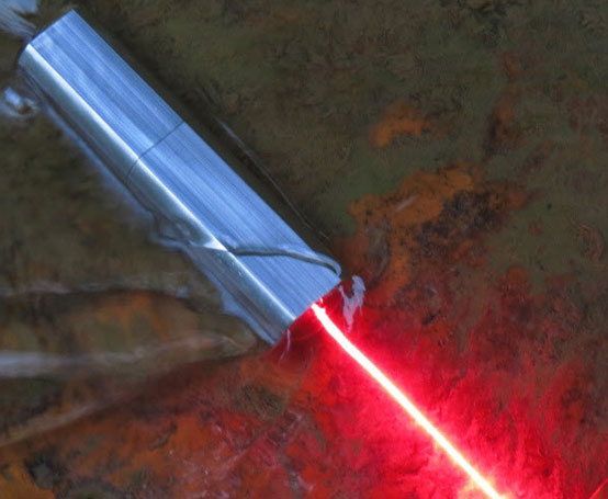500mw~800mw 635nm 方形 赤色 レーザー 手持ち型 パルス/閃光モード 個人的な自己防衛