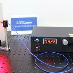 一体型ファイバーレーザー光源 — 635nm 160mw レーザー