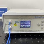 30dBm YDFA PM ファイバーレーザー光源 ベンチトップ
