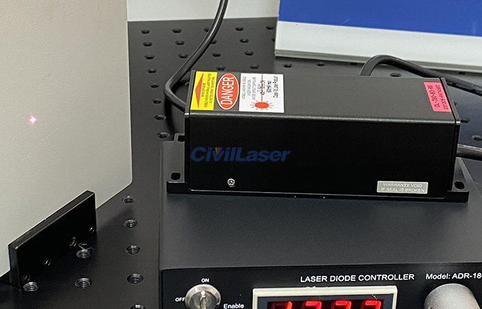 780nm 80mW TEM00 高品質ラボ半導体レーザー