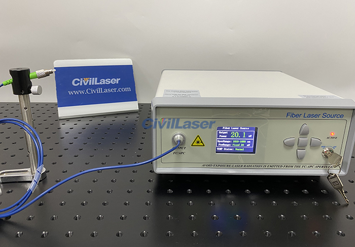 1010nm～1080nm 1040nm 20mW ASEブロードバンド光源 ベンチトップ