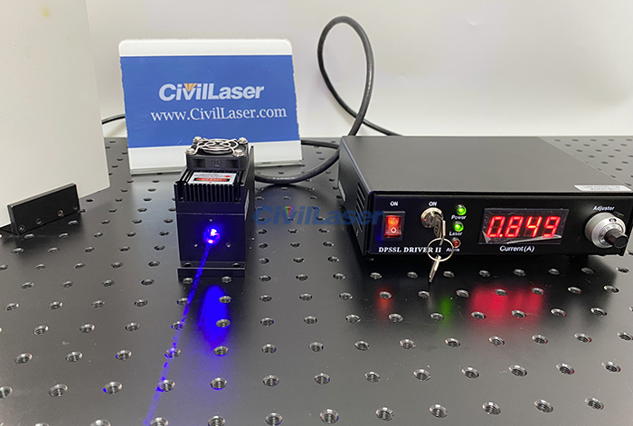 430nm 1W 半導体レーザーの動作ビデオ