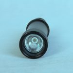 プロのダイビング懐中電灯 300メートル 潜水深度 強力な長距離 防水 LED懐中電灯