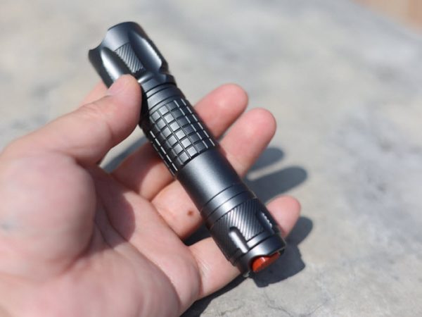 555nm 20mW レーザーポインター 黄緑色光 レーザー懐中電灯 信号灯